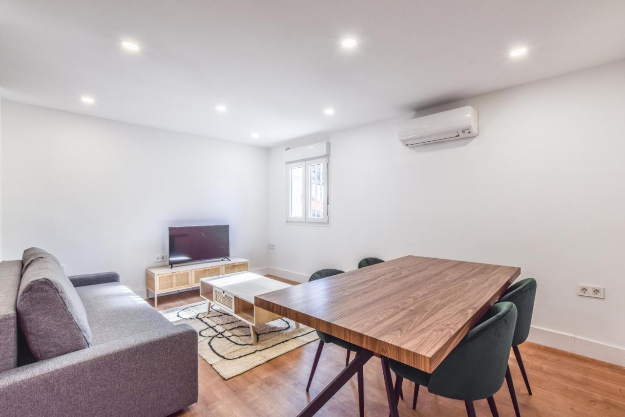 Apartamentos Reformados En Vallecas Madrid Esterno foto